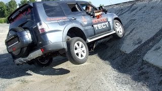 OFFROAD MITSUBISHI PAJERO 38V6 AT [upl. by Saxen322]