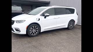 2023 Chrysler Pacifica Pinnacle Hybrid Walkaround amp Test Drive [upl. by Nomaj]