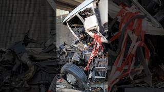 Tödlicher LKW Unfall Bergung A46 Sattelzug Zugmaschine Vollsperrung [upl. by Vanthe]