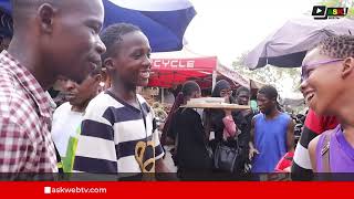 Ces jeunes commerçants qui animent le grand marché de Bamako à lapproche de la fête [upl. by Gipson]