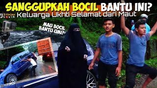 MINIBUS KIA KELUARGA UKHTI REM BLONG SELAMAT DARI MAUT  MAUKAH FAREL BANTU KELUARKAN [upl. by Teik171]