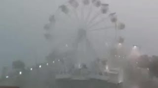 Maltempo la ruota panoramica di Piombino in mezzo alla furia del vento volano via le cabine [upl. by Iztim]