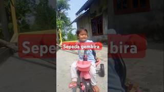 Kring kring ada sepeda [upl. by Biagi]