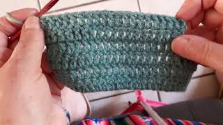 apprendre à tricoter faire une encolure au crochet [upl. by Tirb]