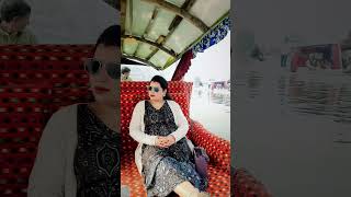 Shikara ride Dal lake Srinagar Kashmirye Ham Aa gaye hain kahan Veer Zaaraytshort shorts [upl. by Ruggiero156]