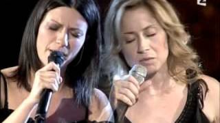 Laura Pausini amp Lara Fabian  La Solitudine Live [upl. by Ydissak]