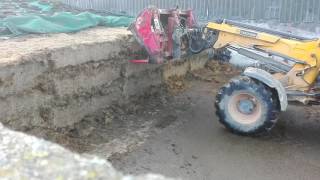 Grabbing silage with jcb 310s and redrock grab [upl. by Leuas]