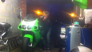 Zx7r quickshifter test [upl. by Annatnas]