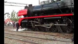 Steam Locomotive R761 Derails [upl. by Enoyrt]