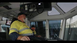 Behind the Scenes Svitzer Geraldton towage experts at work [upl. by Burl677]