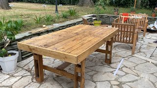 DIY  table de jardin en palette [upl. by Lorrimer503]