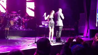 Don Omar featuring Natti Natasha  Dutty Love  En Vivo en Los Angeles [upl. by Brunelle417]