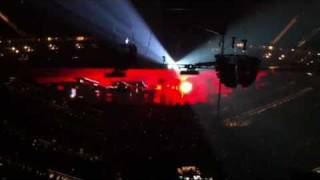 Roger Waters  Comfortably Numb Pittsburgh September 26 2010 [upl. by Arbuckle]