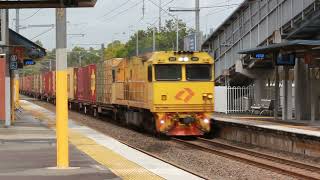 Aurizon 2812 Y279 passing Carseldine station with horn show [upl. by Sana730]