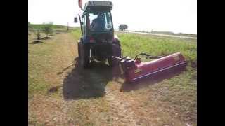 AGRITECHeck und Seitenschlegelmulcher GS40160P Hammerschlegel an Fendt 206  wwwagritecde [upl. by Noislla385]