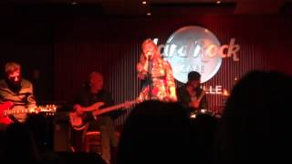 Kelly Clarkson live at the Hard Rock Nashville  Please Come Home For Christmas [upl. by Laekim]