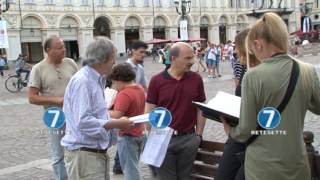 Carlo Vanzina gira in Piazza San Carlo [upl. by Theresa110]