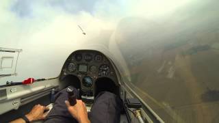 Duo Discus glider low cloud soaring [upl. by Neeham]