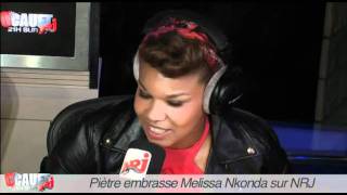 Piètre embrasse Melissa Nkonda  CCauet sur NRJ [upl. by Iney]