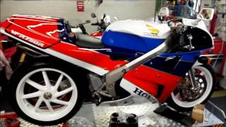 VFR 750R RC30 rebuild [upl. by Yelnik295]