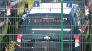 Auto dei Carabinieri a Fiumicino visto anche su Striscia [upl. by Edialeda]