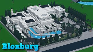 Modern Mansion 🏠 quotKATMODA IIquot  EMPTY MANSION EXTERIOR TOUR  BLOXBURG ROBLOX  Prismatized [upl. by Ffilc262]