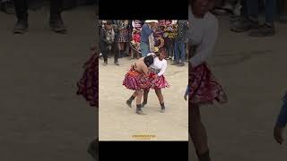 Warmi Takanakuy Arequipa takanakuy huaylia costumbres baile [upl. by Deyes]