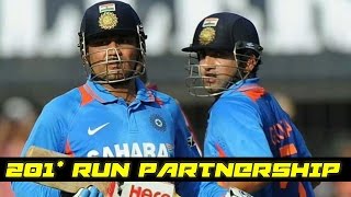 Virender Sehwag and Gautam Gambhir 201 Runs Partnership in ODI  India vs New Zealand [upl. by Kamin404]