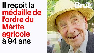 À 94 ans le pionnier du bio Maurice reçoit la médaille du Mérite agricole [upl. by Tnahsin]