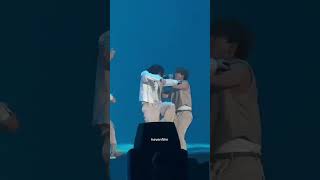 Hyunjin ‘Thunderous’ dance break 🥵💦 [upl. by Aivull]