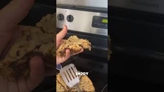 How to bake a Cookie Cake [upl. by Eiten]