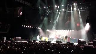 Rick Astley amp Foo Fighters  Never Gonna Give You Up Live O2 London [upl. by Elin]