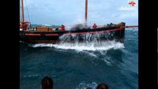 Sail training vessel Leader dismasted South of Portland Billmpg [upl. by Yorel]