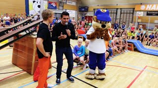 Gymsport TV  Het Grote Gymfeest 2014  Met Epke Zonderland op bezoek in Volendam [upl. by Jaella287]