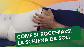 Come scrocchiarsi la zona lombare da soli [upl. by Roel]