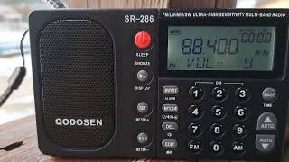 03112024 1100UTC test Comparison Tecsun PL310 and Qodosen SR 286 on weak FM station [upl. by Ettennil888]