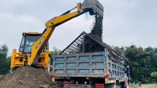 backhoe loaders Jcb Backhoe Loading Gravel In Tripper Dump [upl. by Oirevlis781]