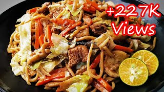 HOW TO COOK SUPER EASY AND YUMMY PANCIT CANTON GUISADO RECIPE THAT YOU HAVE TO TRY [upl. by Nhguavad391]