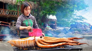 Super large grilled squid and A big day of harvesting fish squid shrimp crab  Ly Hien Farm [upl. by Enegue]