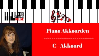 C majeur akkoord op de piano  Piano Akkoorden  Akkoorden leren spelen  Akkoorden en omkeringen [upl. by Annasoh]