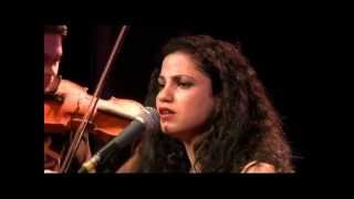 Emel Mathlouthi  Naci en Palestina آمال مثلوثي [upl. by Rik]