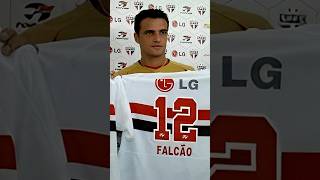 FALCÃO DO FUTSAL JOGANDO FUTEBOL DE CAMPO PELO SÃO PAULO [upl. by Hands336]