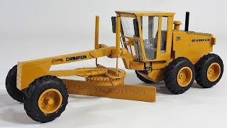 Champion 740 Series III Grader 132 Scale Diecast Model by Teeswater Custom Tractor [upl. by Nitin]