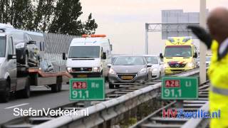 Wegafsluiting na ongeval op de A28 bij Zwolle  ©StefanVerkerknl [upl. by Ahgiel]