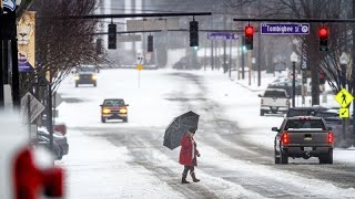 Maltempo Stati Uniti coperti di ghiaccio e neve allarme freddo in Europa [upl. by Chimene]