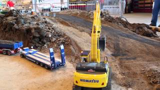 MB Arocs 3363 Meiller Roll onoff tipper RK 2065 delivering a Komatsu PC 490 [upl. by Afaw]