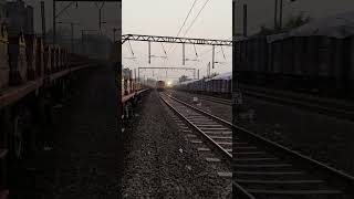 Full horn given adilabad express in the khadavli full speed also youtube youtubeshorts train [upl. by Tahmosh]