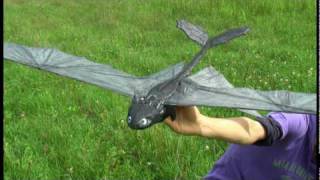 トゥース Night Fury 131 RC ornithopter  of How to train your Dragon Second Flight [upl. by Chavey269]