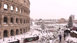 Vague de froid Rome se réveille sous un manteau de neige [upl. by Yadrahc]