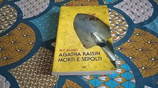 Libro Agatha Raisin morti e sepolti di M C Beaton  Recensione Libro [upl. by Asenev]